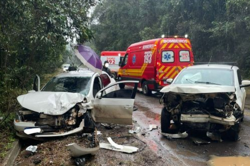  Grave colisão na BR SC- 283 entre dois carros deixa homem ferido