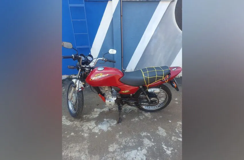  Moto roubada em SC é recuperada pela ROCAM no Paraná