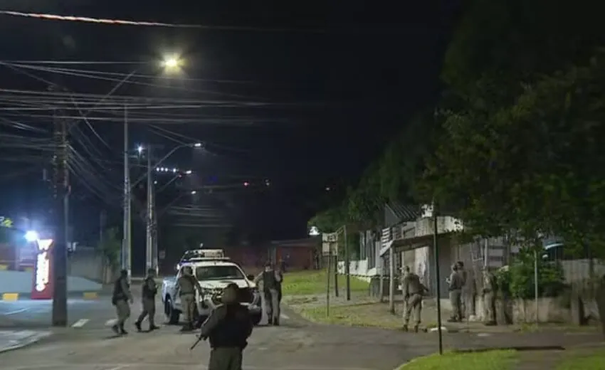  Homem é encontrado morto dentro de casa após fazer família refém, matar o pai, o irmão, um PM e deixar 9 feridos