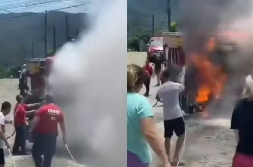  Caminhão dos bombeiros pega fogo e moradores auxiliam no combate em Santa Catarina