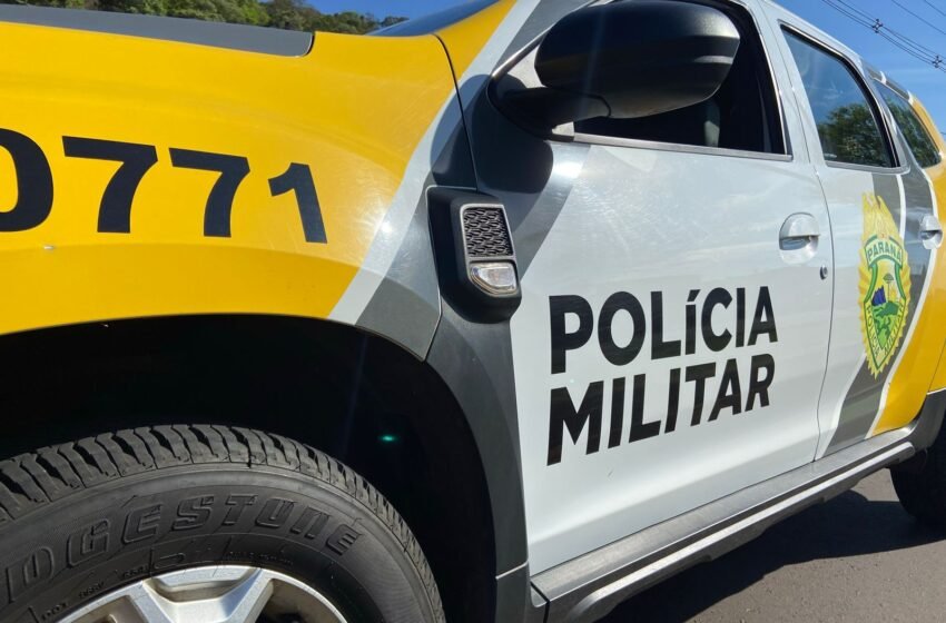  Menino de 11 anos aciona a Polícia Militar após ser trancado fora de casa e ver mãe ser agredida pelo padrasto