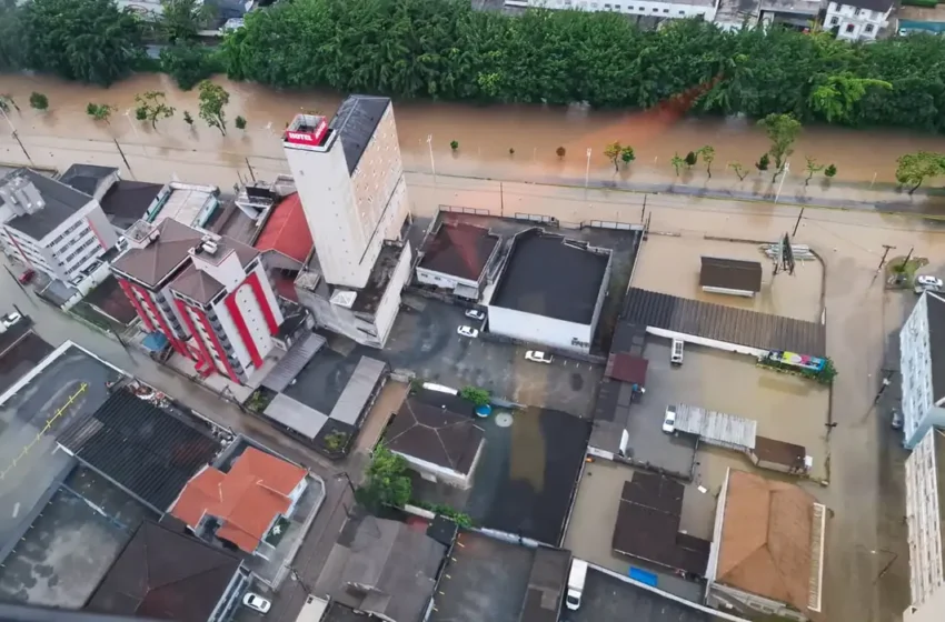  Defesa Civil emite alerta para risco de chuvas intensas em Santa Catarina